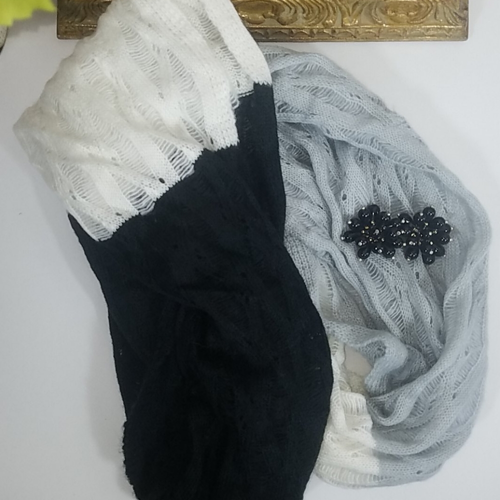 Fashion Scarf, blk, whte and gray infinity scarf. - Picture 5 of 8